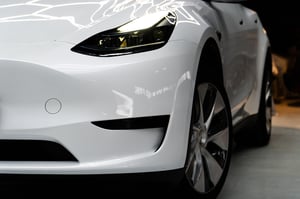 Tesla Model Y White 2023 sise